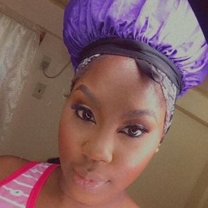 Meet your Posher, Adeola